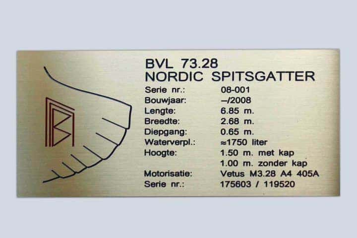 messing-frezen-inlakken-typeplaat-Nordic-Spitsgatter