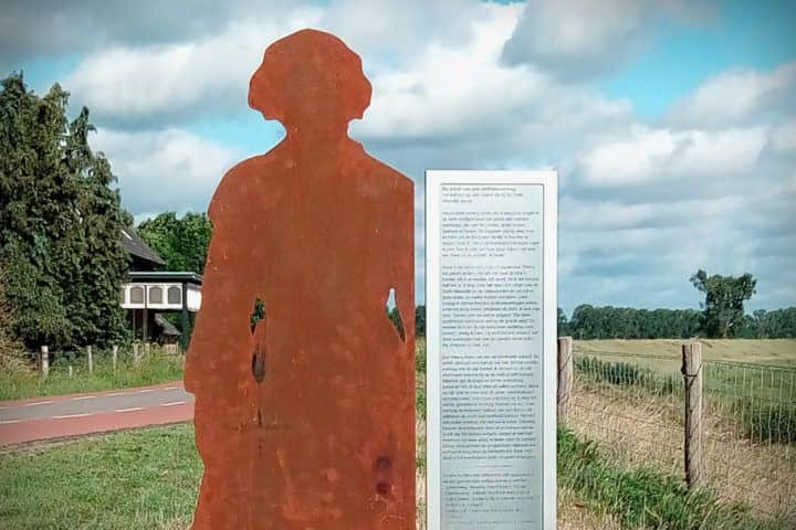 oorlogsmonument Cortenstaal