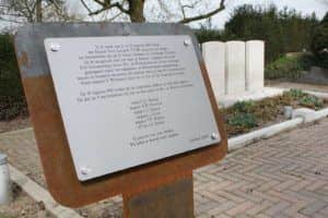 Oorlogsmonument - rvs - cortenstaal
