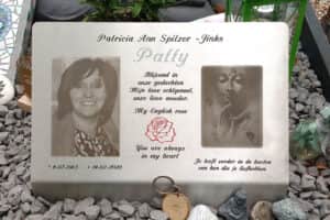 Urnmonument in eigen stijl – goed geholpen