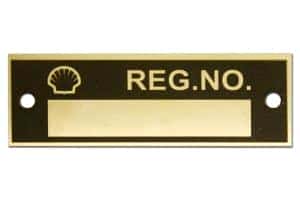 Typeplaatje van messing met laser gegraveerde tekst