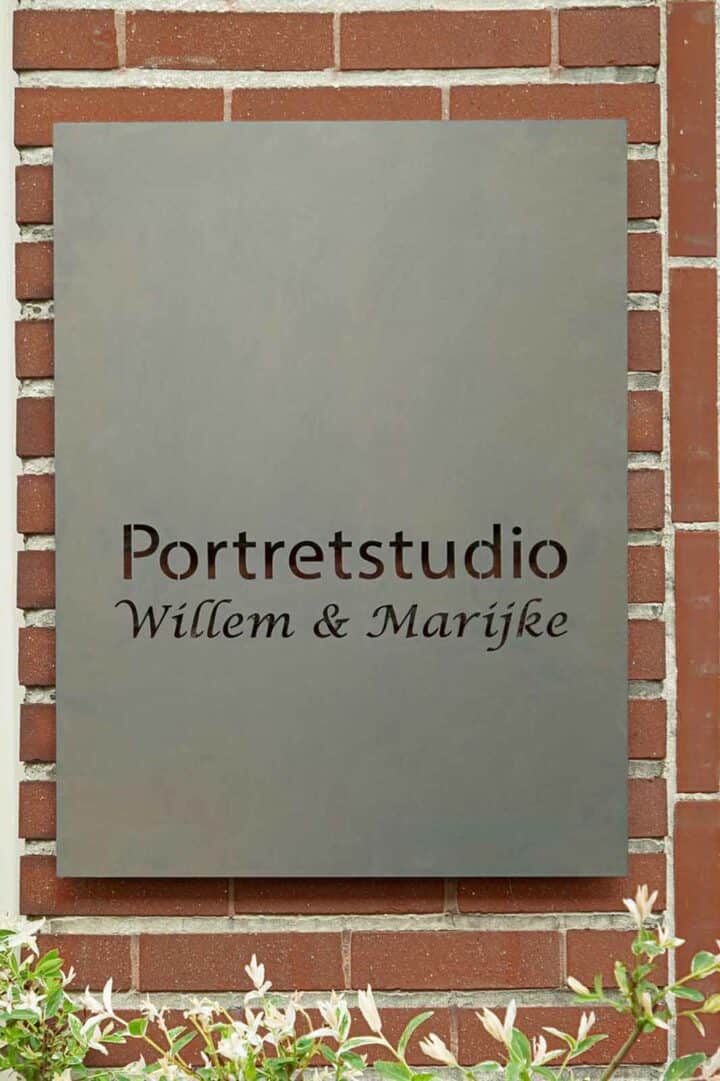 Cortenstaal graveren voor een natuurlijke uitstraling Gravure85