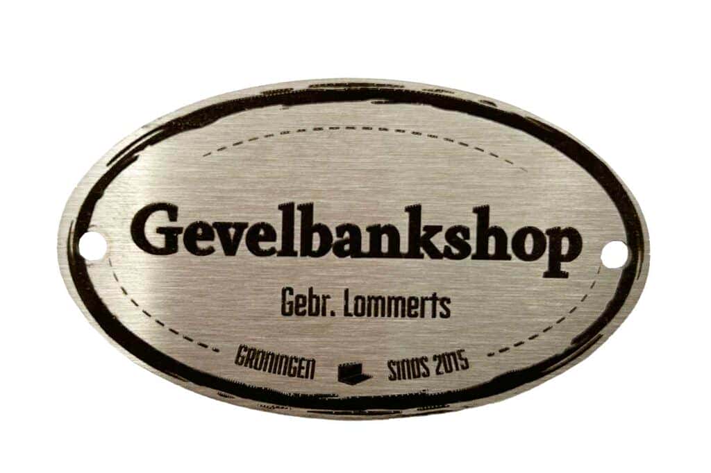 metalen Merklabel van RVS, laser gravure voor de Gevelbankshop, Gebr. Lommerts door Gravure85