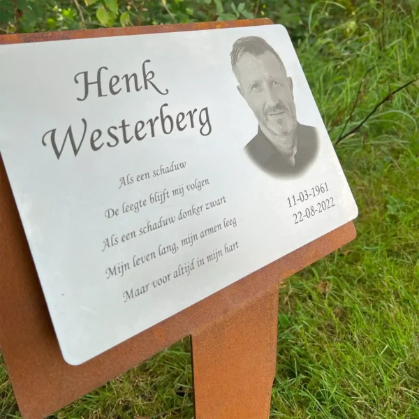 Grafmonument Standvastig Cortenstaal en RVS Lasergravure en foto of afbeelding foto 4
