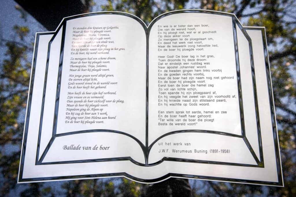 Gerestaureerd RVS grafmonument met gefreesde en lasergegraveerde tekst