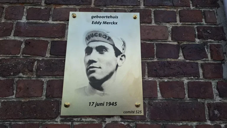 Messing gedenkplaquette voor Eddy Merckx foto voorkant