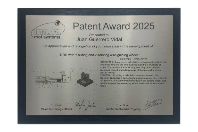 RVS award met houten achterplaat